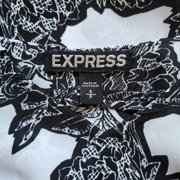 Express Black & White Floral Chiffon Ruffle Flounce Open Back Camisole Blouse - Picture 15 of 16